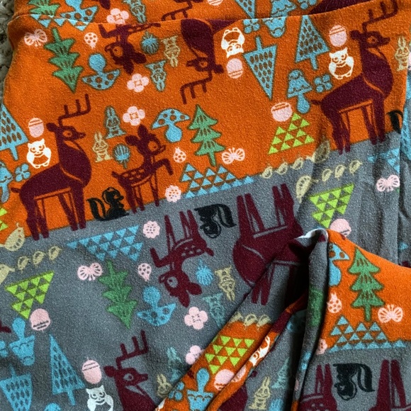 Lularoe OS leggings Bambi - Picture 2 of 2